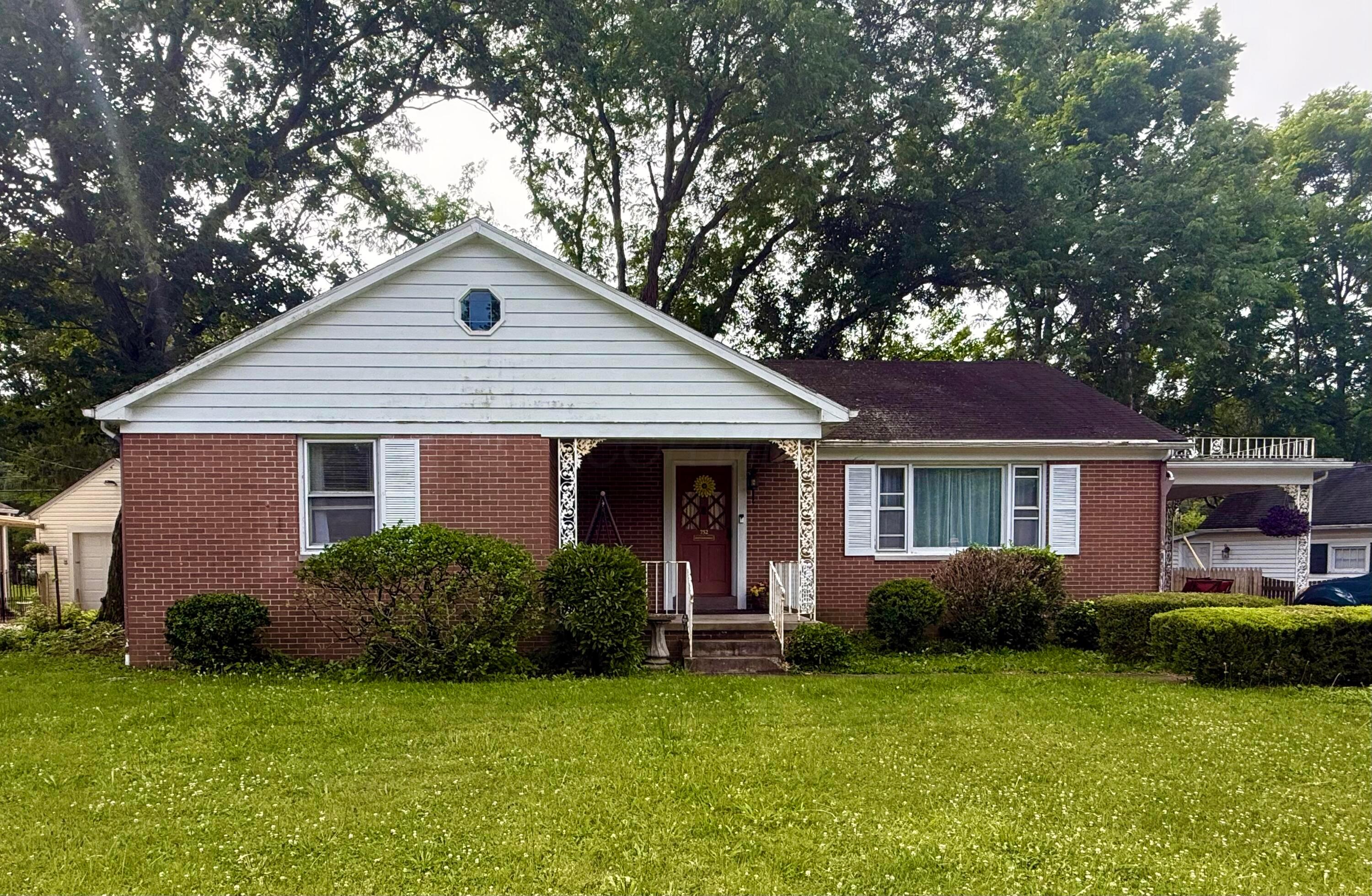 752 Pleasantville Road Lancaster, OH 43130 - Photo 1 of 32