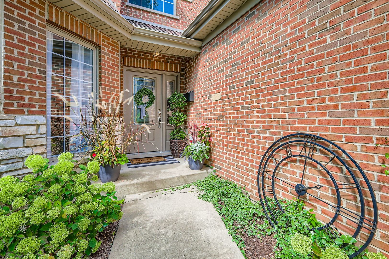 816 Spring Road Elmhurst, IL 60126 - Photo 4 of 53