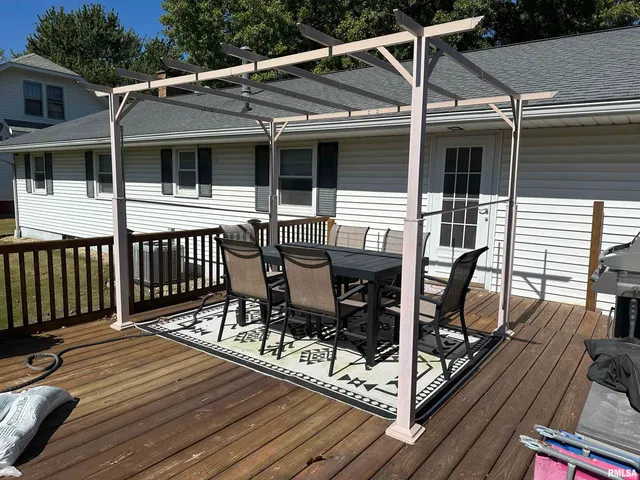 $249,900 | 1630 North 1813th Lane, Paloma, IL 62359