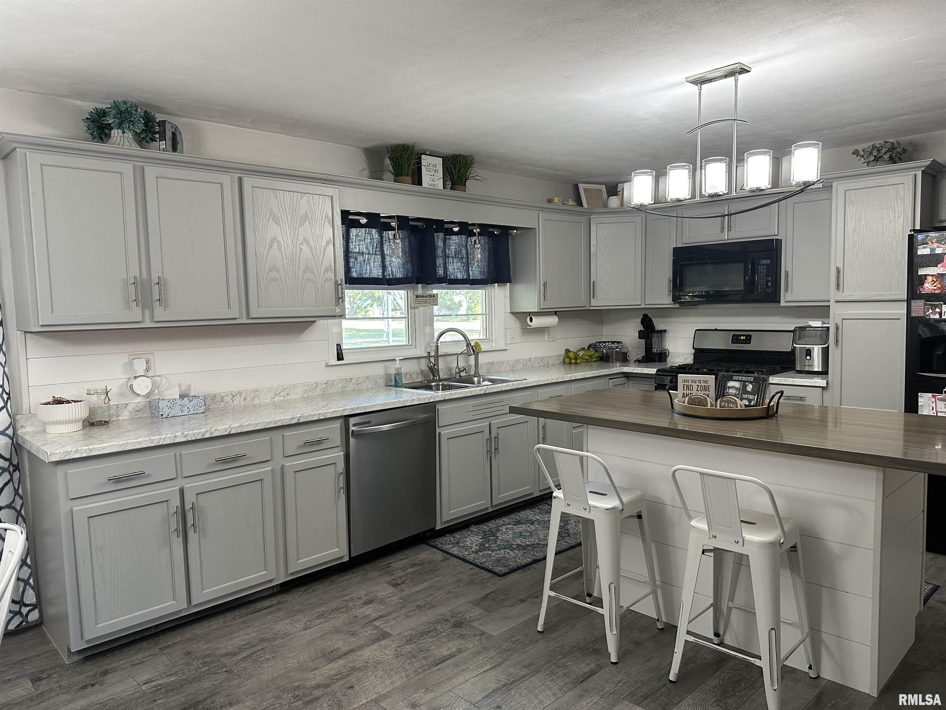 1630 North 1813th Lane Paloma, IL 62359 - Photo 6 of 17