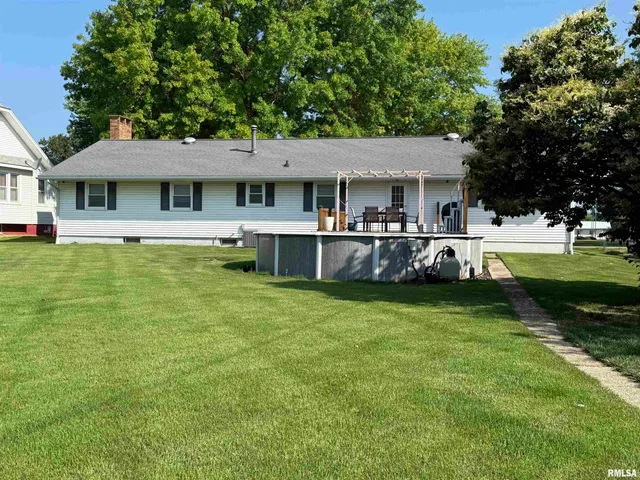 $249,900 | 1630 North 1813th Lane, Paloma, IL 62359