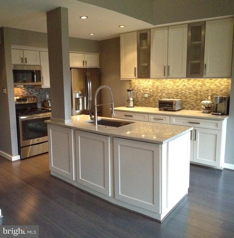 1029 North Stuart Street, Unit 710 Arlington, VA 22201 - Photo 1 of 26