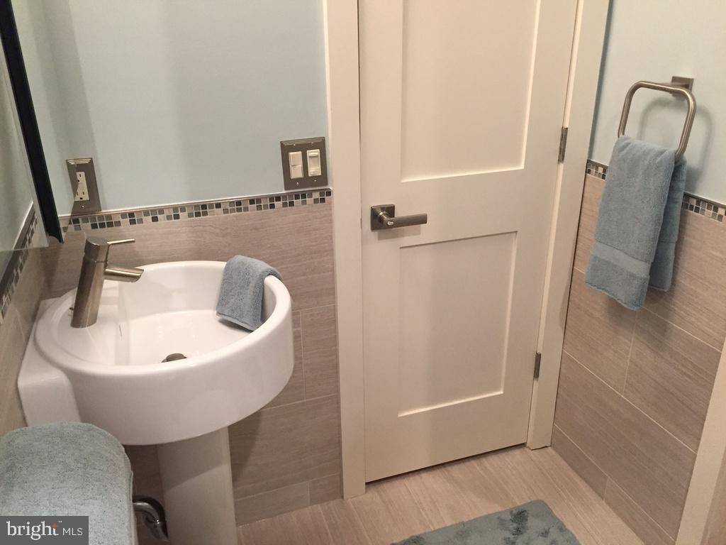 1029 North Stuart Street, Unit 710 Arlington, VA 22201 - Photo 21 of 26