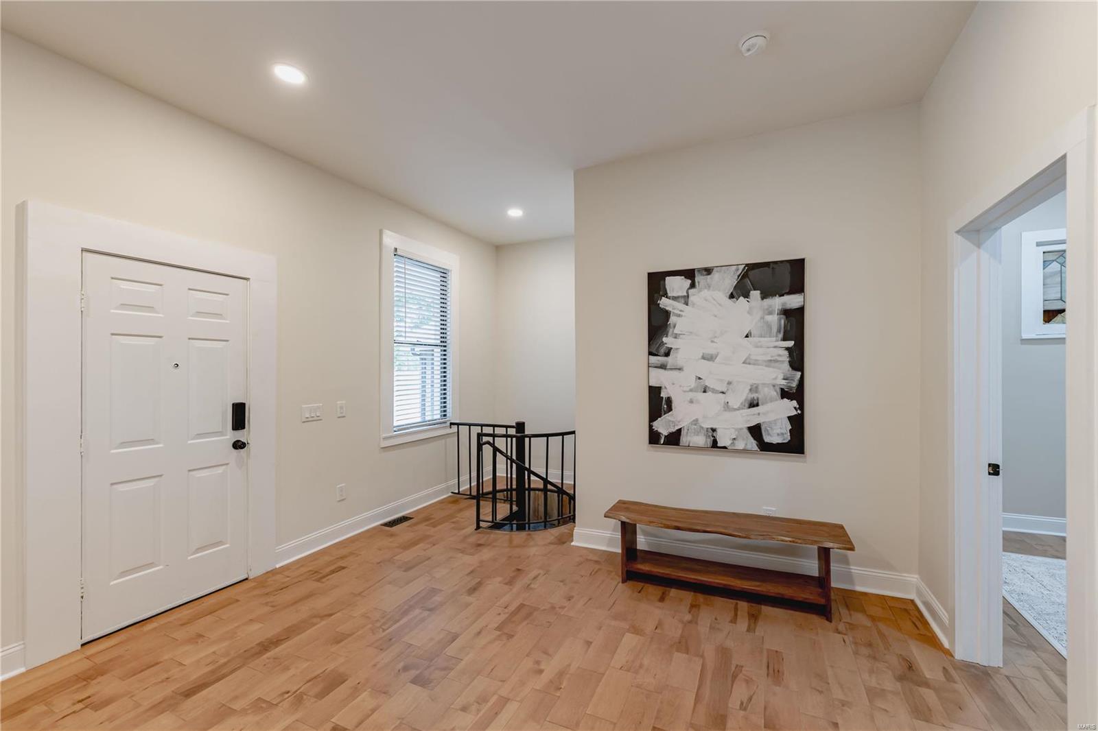 6010 Morgan Ford Road St. Louis, MO 63116 - Photo 5 of 33