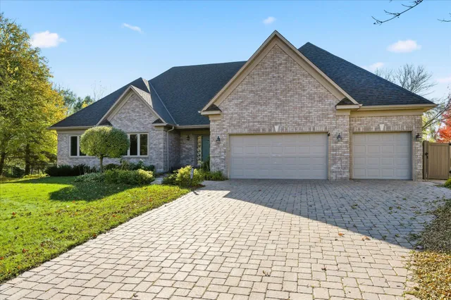 $850,000 | 13703 47th Street Northeast, St. Michael, MN 55376