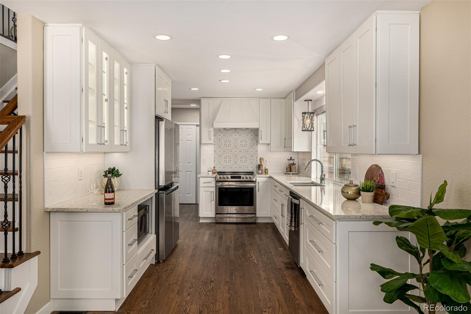 10344 Spring Water Peak Highlands Ranch, CO 80129 - Photo 13 of 49 Gallery Image 13