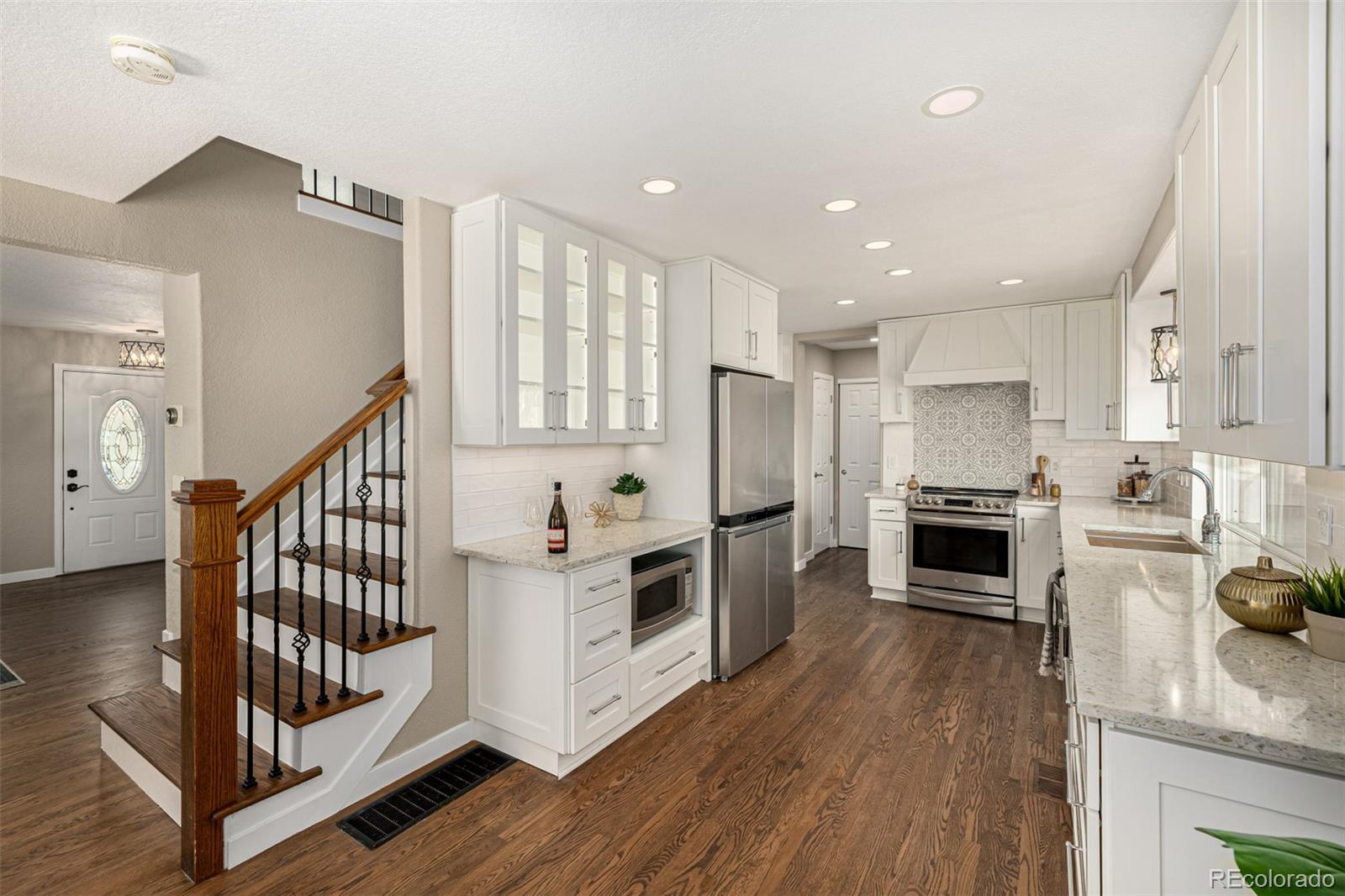 10344 Spring Water Peak Highlands Ranch, CO 80129 - Photo 15 of 49 Gallery Image 15