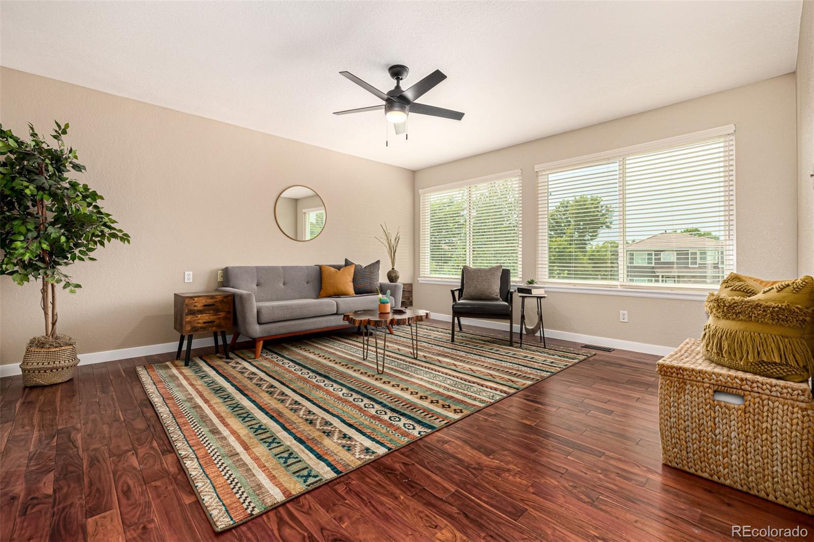 10344 Spring Water Peak Highlands Ranch, CO 80129 - Photo 31 of 49 Gallery Image 31