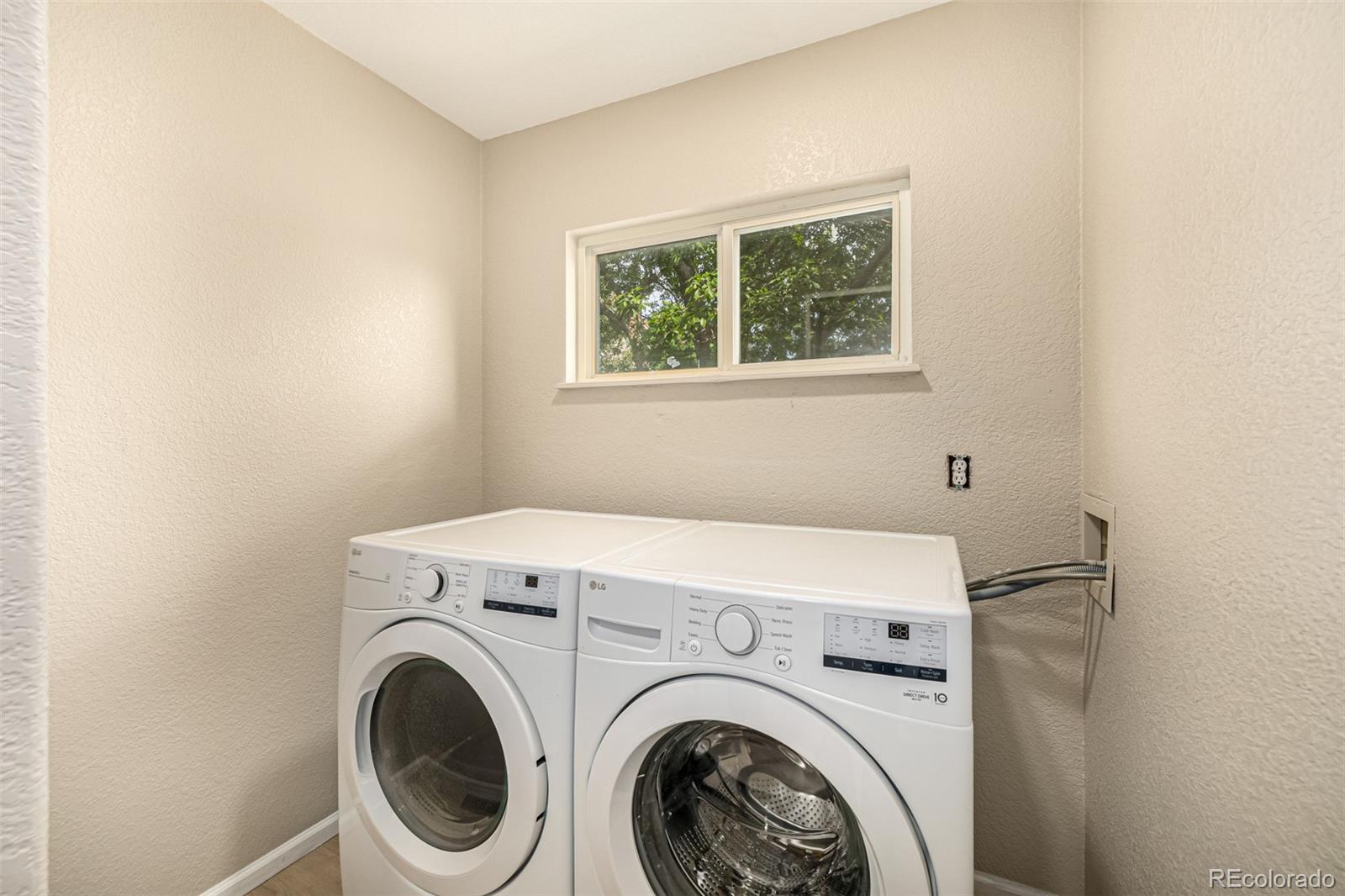 10344 Spring Water Peak Highlands Ranch, CO 80129 - Photo 36 of 49 Gallery Image 36