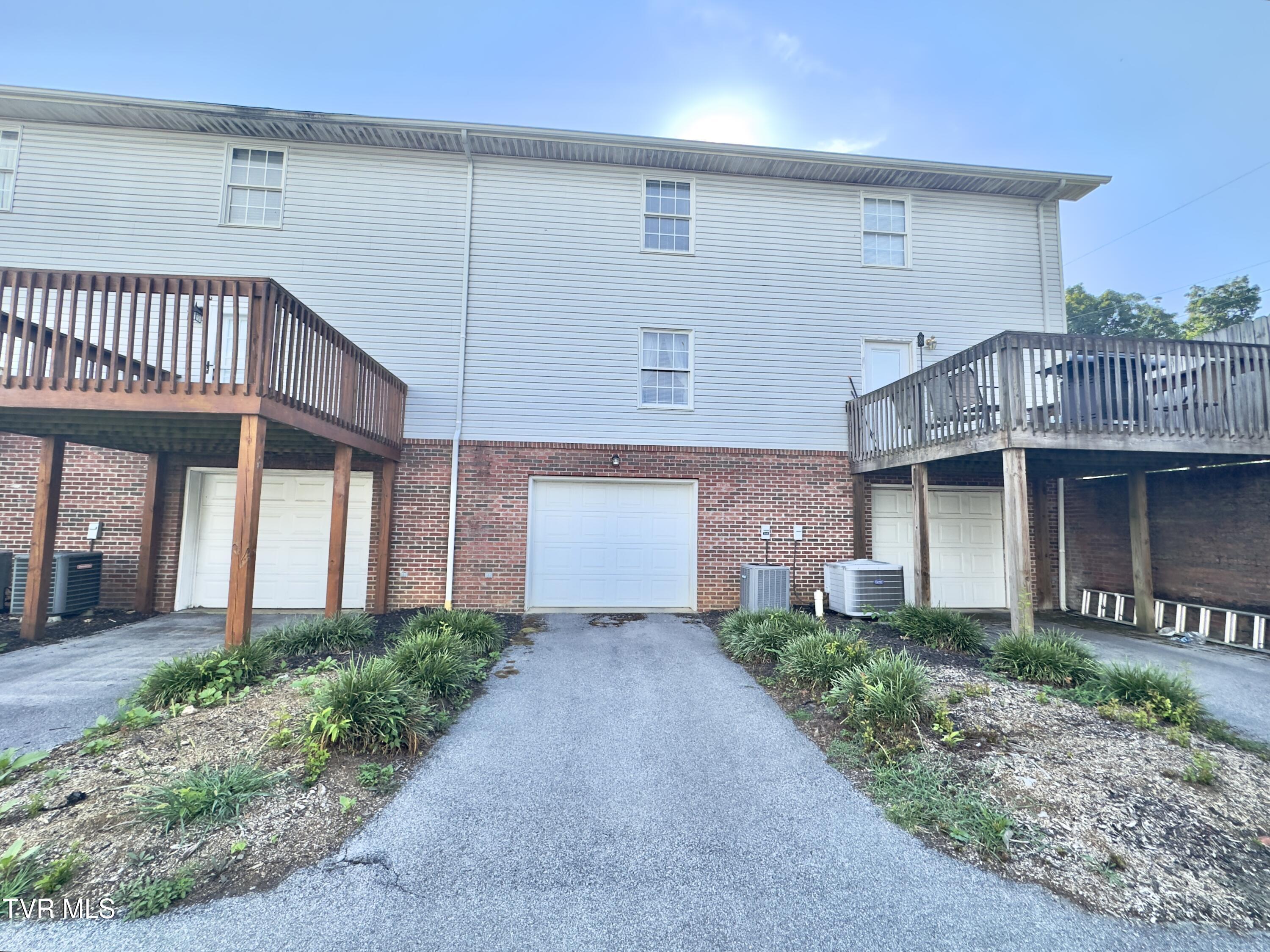 152 Gray Station Road, Unit 2 Johnson City, TN 37615 - Photo 18 of 20 IMG_7254