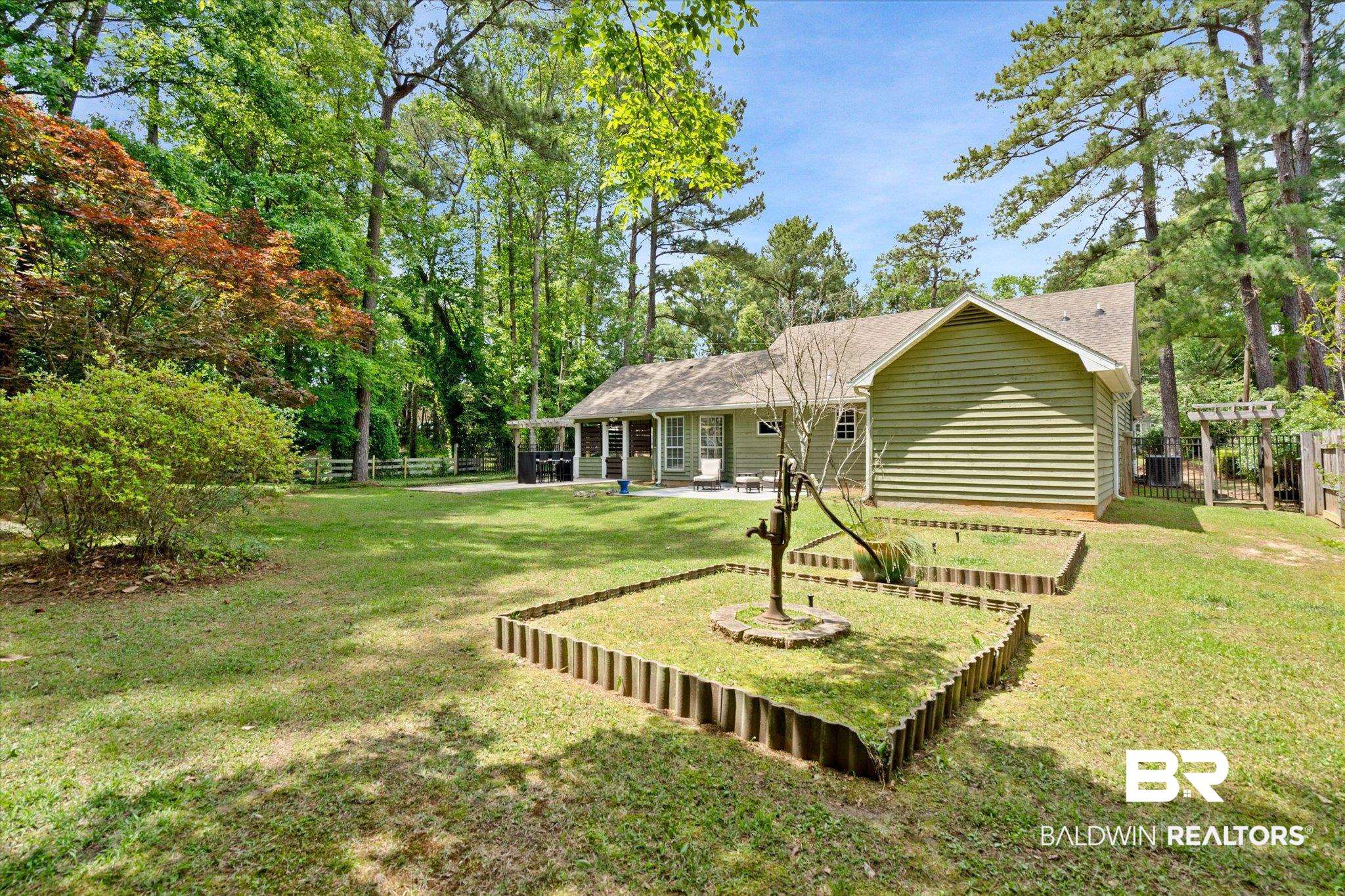 107 Nicole Place Daphne, AL 36526 - Photo 27 of 40 Back Yard