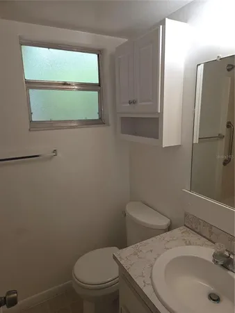 $1,300 | 2525 West Bay Drive, Unit C44, Largo, FL 33770