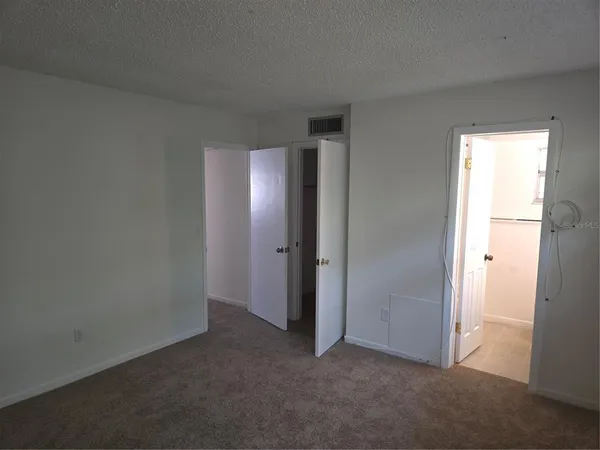 $1,300 | 2525 West Bay Drive, Unit C44, Largo, FL 33770