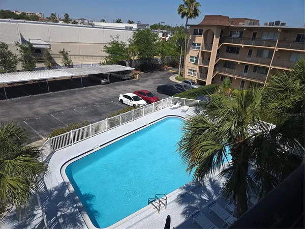 $1,300 | 2525 West Bay Drive, Unit C44, Largo, FL 33770