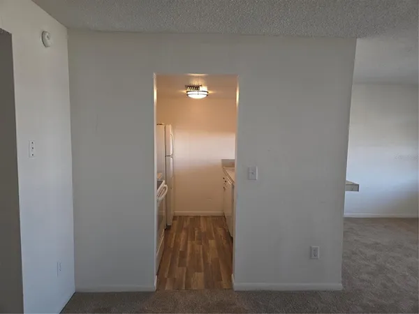 $1,300 | 2525 West Bay Drive, Unit C44, Largo, FL 33770