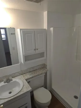 $1,300 | 2525 West Bay Drive, Unit C44, Largo, FL 33770
