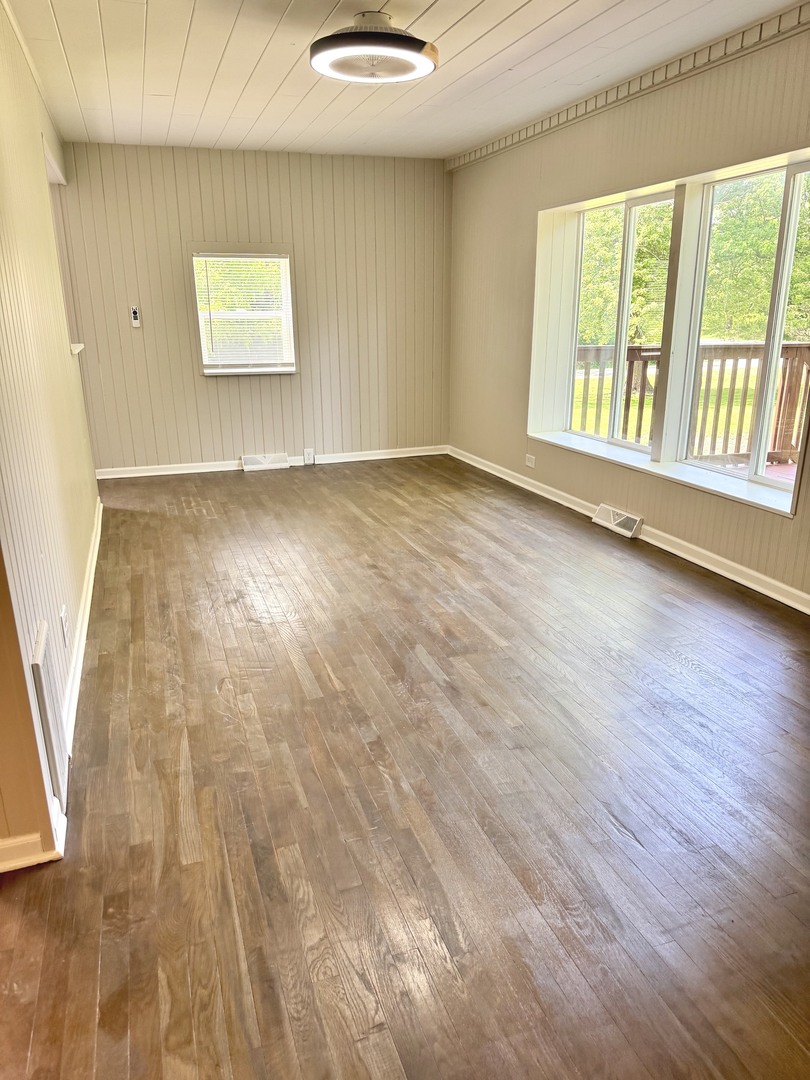 42145 North Kenosha Road Zion, IL 60099 - Photo 20 of 50