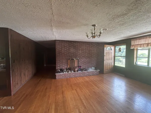 $147,500 | 6002 Mew Road, Castlewood, VA 24224