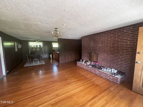 $147,500 | 6002 Mew Road, Castlewood, VA 24224