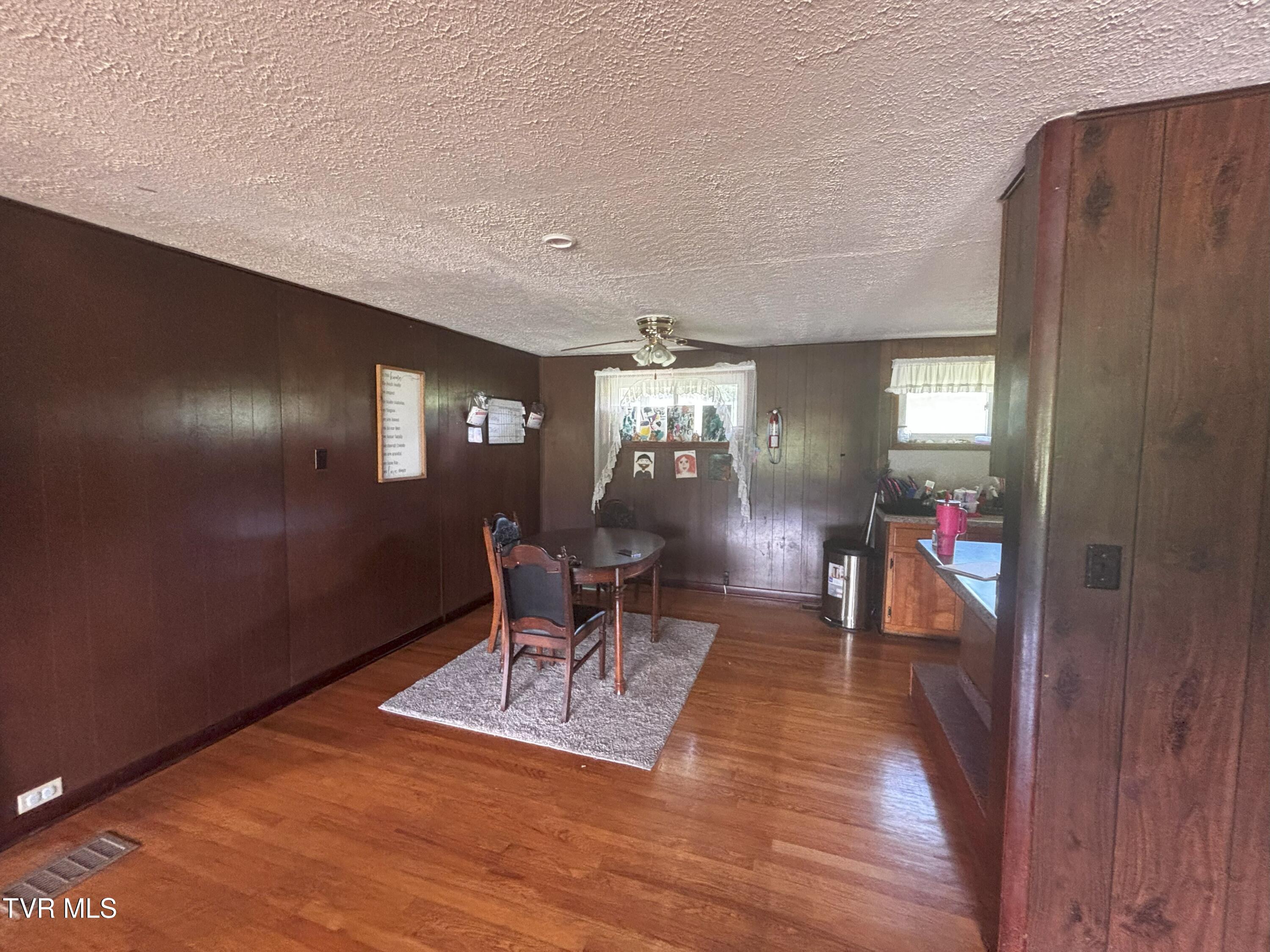 6002 Mew Road Castlewood, VA 24224 - Photo 14 of 35 IMG_4047