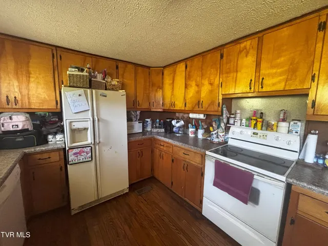 $147,500 | 6002 Mew Road, Castlewood, VA 24224