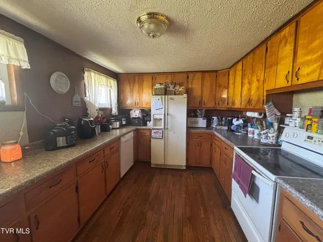 $147,500 | 6002 Mew Road, Castlewood, VA 24224