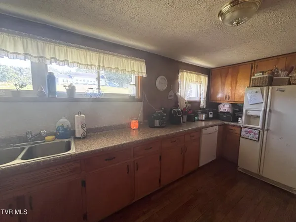 $147,500 | 6002 Mew Road, Castlewood, VA 24224