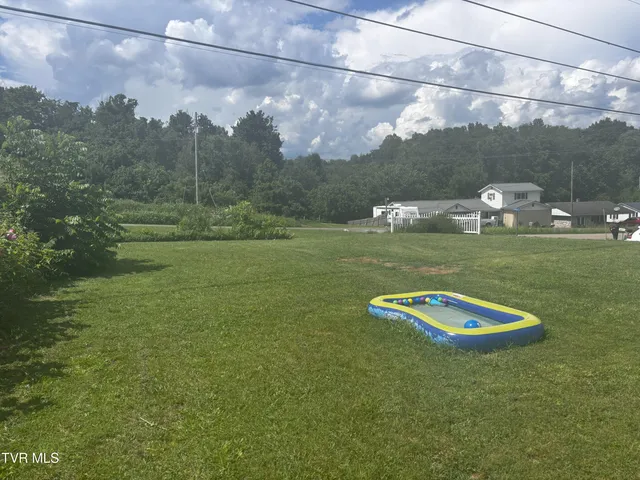 $147,500 | 6002 Mew Road, Castlewood, VA 24224