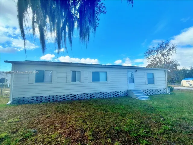 $2,150 | 3930 Country Place, Winter Haven, FL 33880