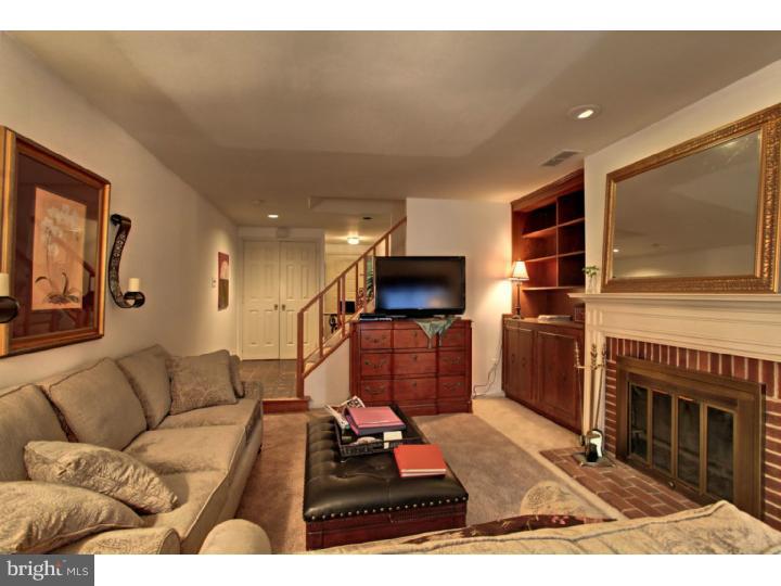 571 Foxwood Lane Paoli, PA 19301 - Photo 1 of 13 Living Room