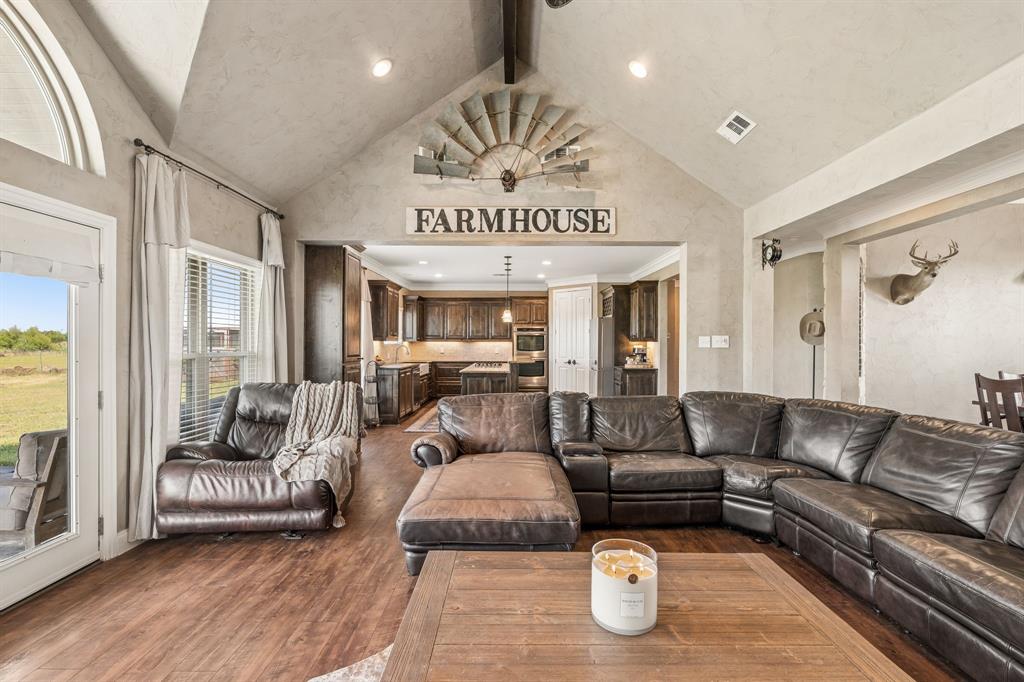 14341 Sam Reynolds Road Justin, TX 76247 - Photo 10 of 35