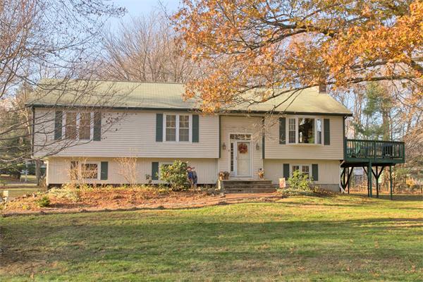 8 Rolfe Road Marlborough, MA 01752 - Photo 1 of 28 Gallery Image 1