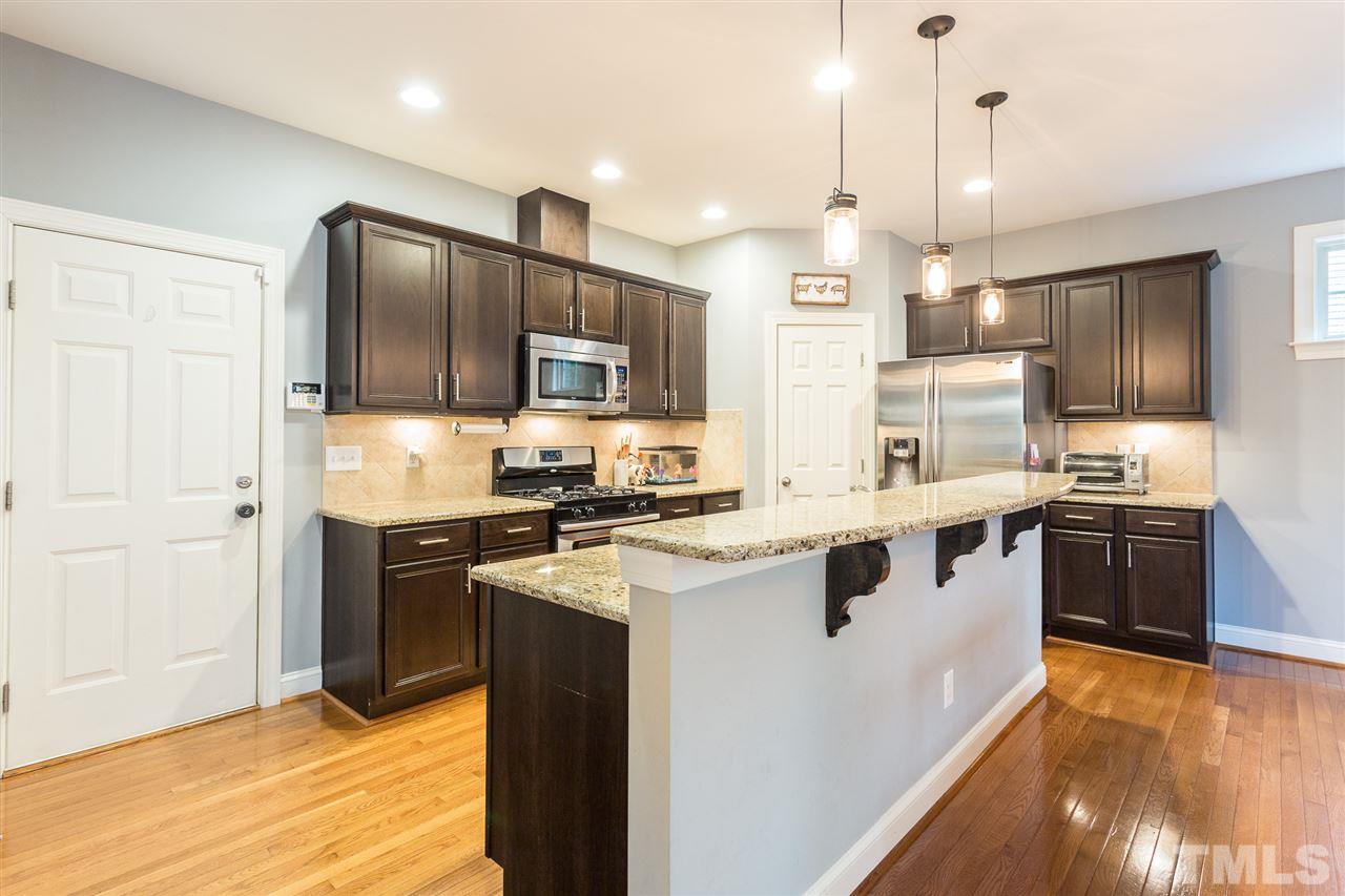516 Bouree Circle Raleigh, NC 27606 - Photo 12 of 29 Gallery Image 12