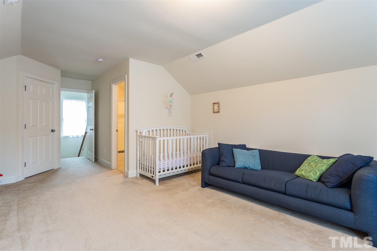 516 Bouree Circle Raleigh, NC 27606 - Photo 26 of 29 Gallery Image 26
