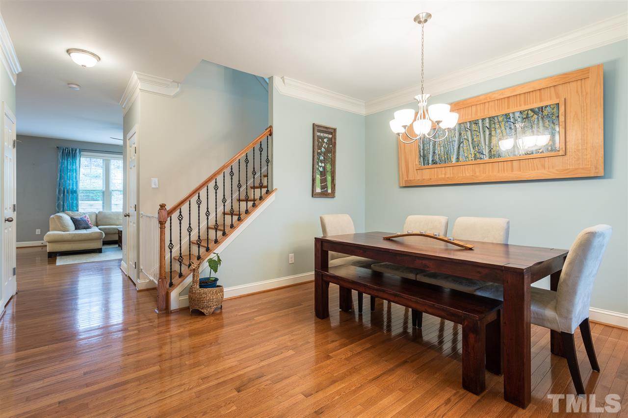 516 Bouree Circle Raleigh, NC 27606 - Photo 4 of 29 Gallery Image 4