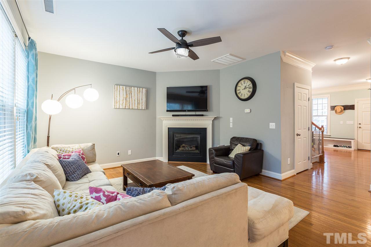 516 Bouree Circle Raleigh, NC 27606 - Photo 7 of 29 Gallery Image 7