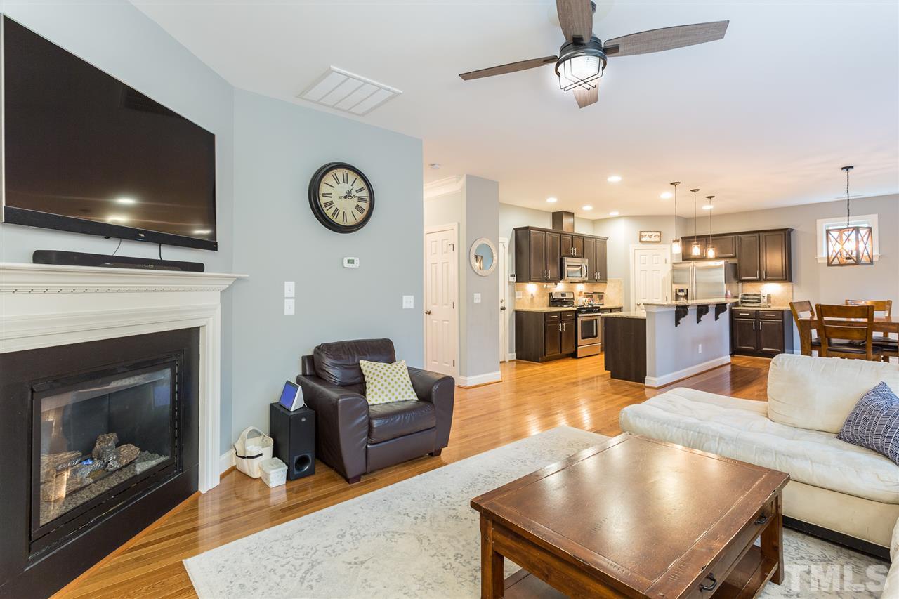 516 Bouree Circle Raleigh, NC 27606 - Photo 8 of 29 Gallery Image 8