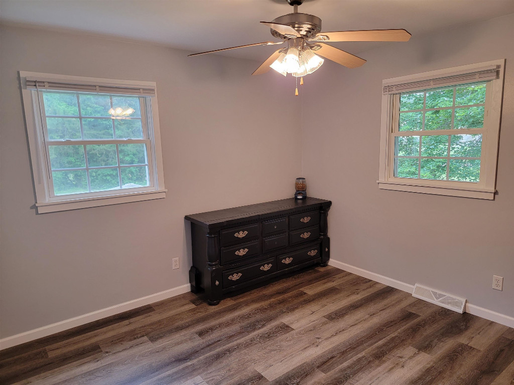 2106 Long Dairy Road Graham, NC 27253 - Photo 14 of 33 Gallery Image 14