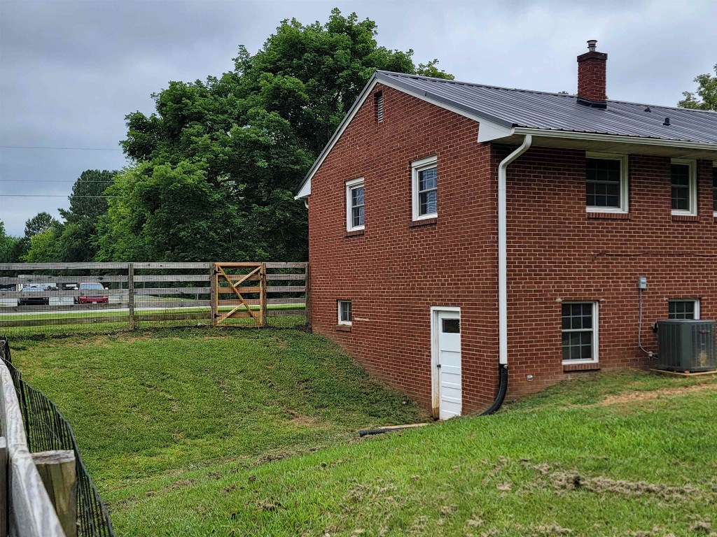 2106 Long Dairy Road Graham, NC 27253 - Photo 29 of 33 Gallery Image 29