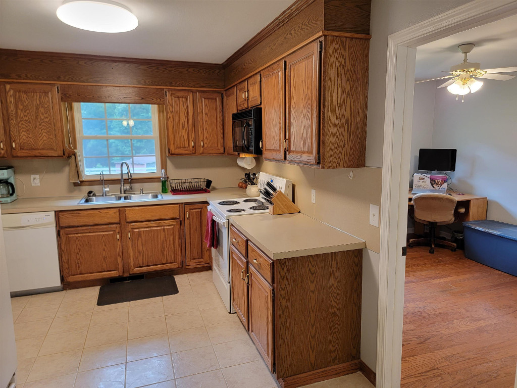 2106 Long Dairy Road Graham, NC 27253 - Photo 7 of 33 Gallery Image 7