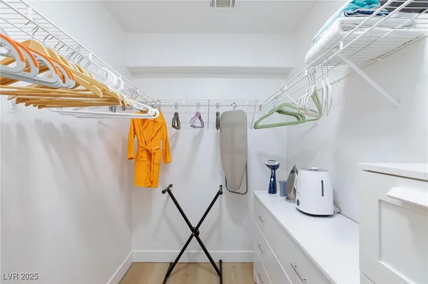 $3,500 | 9762 Silver Dusk Court, Las Vegas, NV 89183