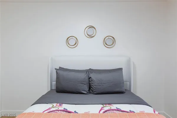 $3,500 | 9762 Silver Dusk Court, Las Vegas, NV 89183