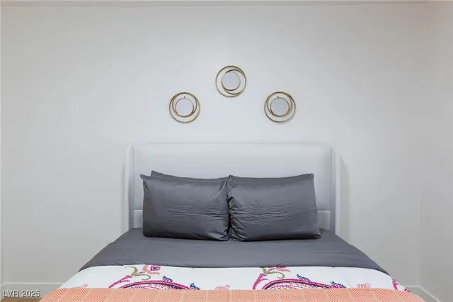 $3,500 | 9762 Silver Dusk Court, Las Vegas, NV 89183