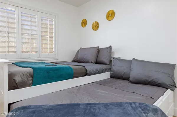 $3,500 | 9762 Silver Dusk Court, Las Vegas, NV 89183