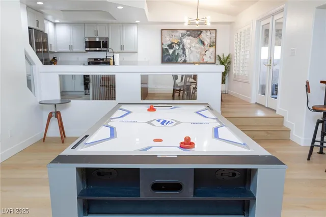 $3,500 | 9762 Silver Dusk Court, Las Vegas, NV 89183