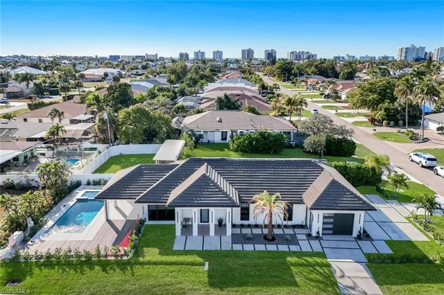 $1,679,000 | 10771 6th Street North, Naples, FL 34108