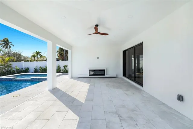 $1,679,000 | 10771 6th Street North, Naples, FL 34108