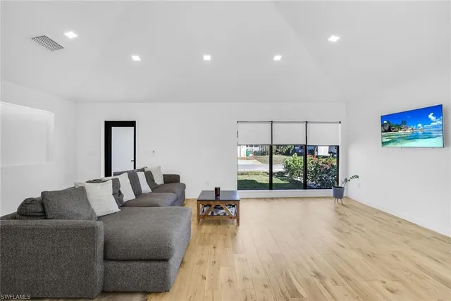 $1,679,000 | 10771 6th Street North, Naples, FL 34108