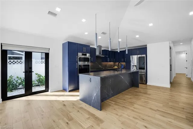 $1,679,000 | 10771 6th Street North, Naples, FL 34108