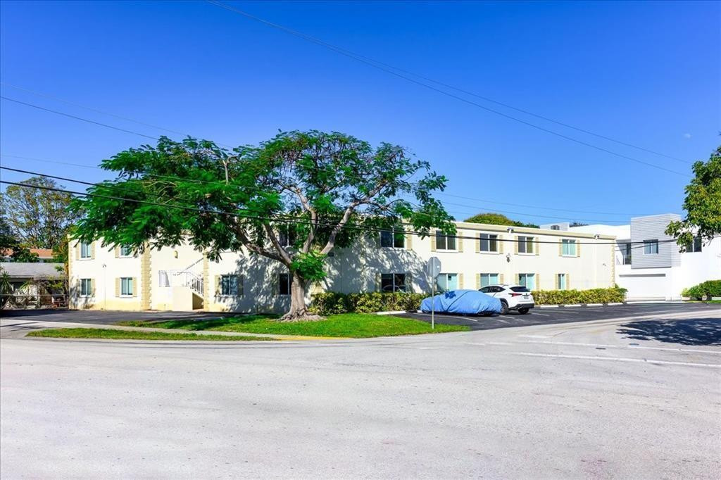 1320 Miami Road, Unit 2 Fort Lauderdale, FL 33316 - Photo 1 of 11 Photo 1